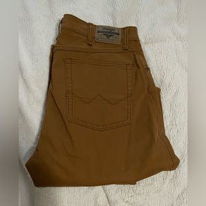 Men’s Brown Wrangler Jeans
